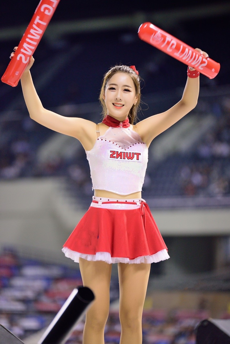 江苏啦啦队分享日常：听说你们更爱抽象的美女(赠我欢愉娱乐圈)